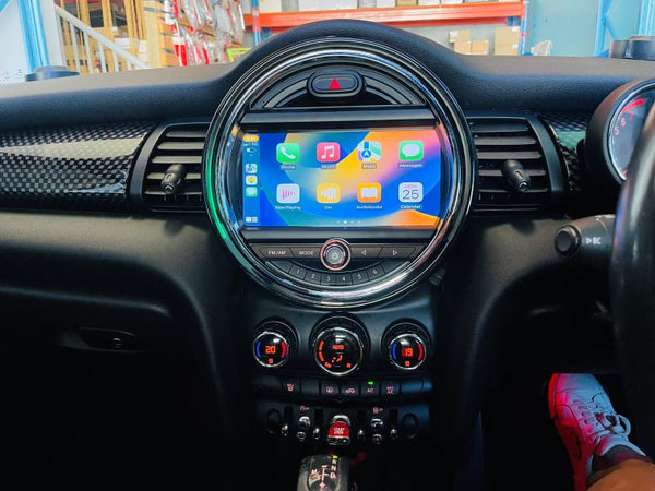 Upgrade Your MINI with a Replacement Screen Featuring Apple CarPlay ...